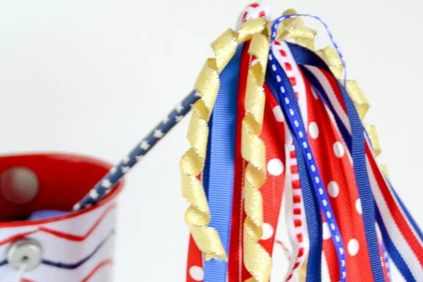 4th of July Craft: Patriotic Ribbon Wands
